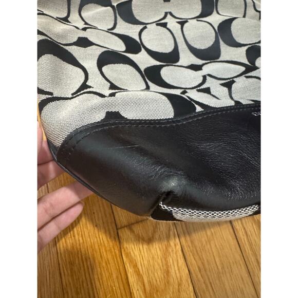 Coach Legacy Signature C Duffle Hobo Bag Tote Purse Black logo shoulder bag - Picture 12 of 12